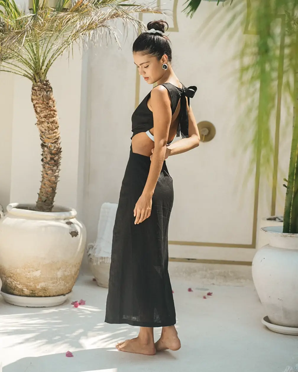 Atlantic Beach Cutout Maxi Dress – Effortlessly Chic and Timeless